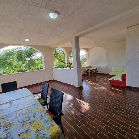 Apartment Grbac Barbat na Rabu Exterior photo