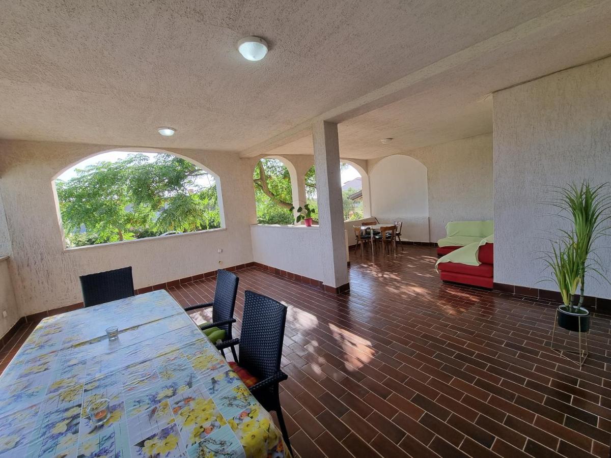 Apartment Grbac Barbat na Rabu Exterior photo